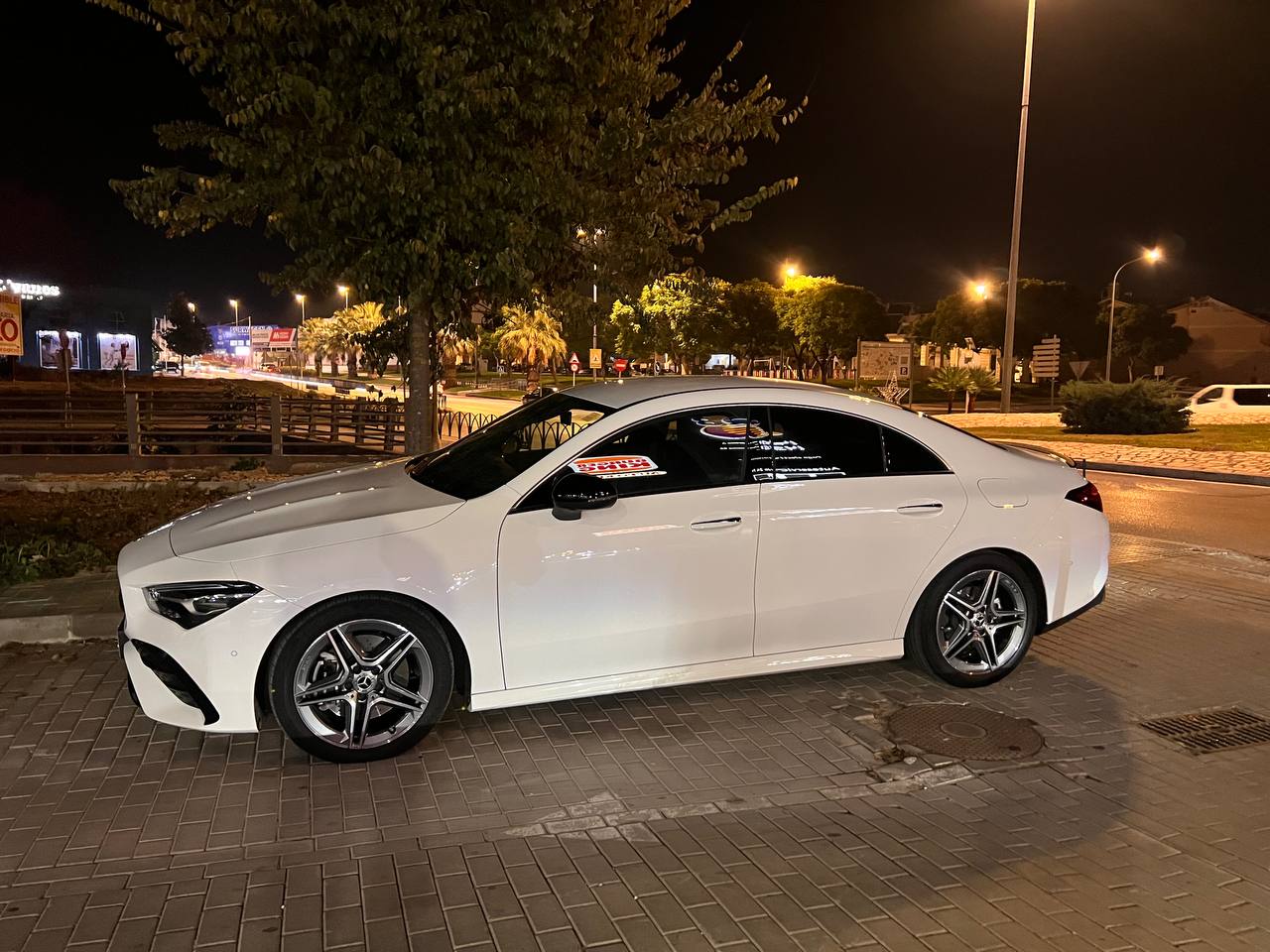 Mercedes CLA blanco noche